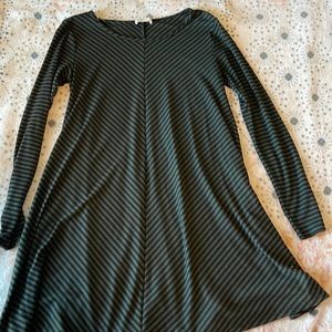 T-Shirt Green Stripped dress